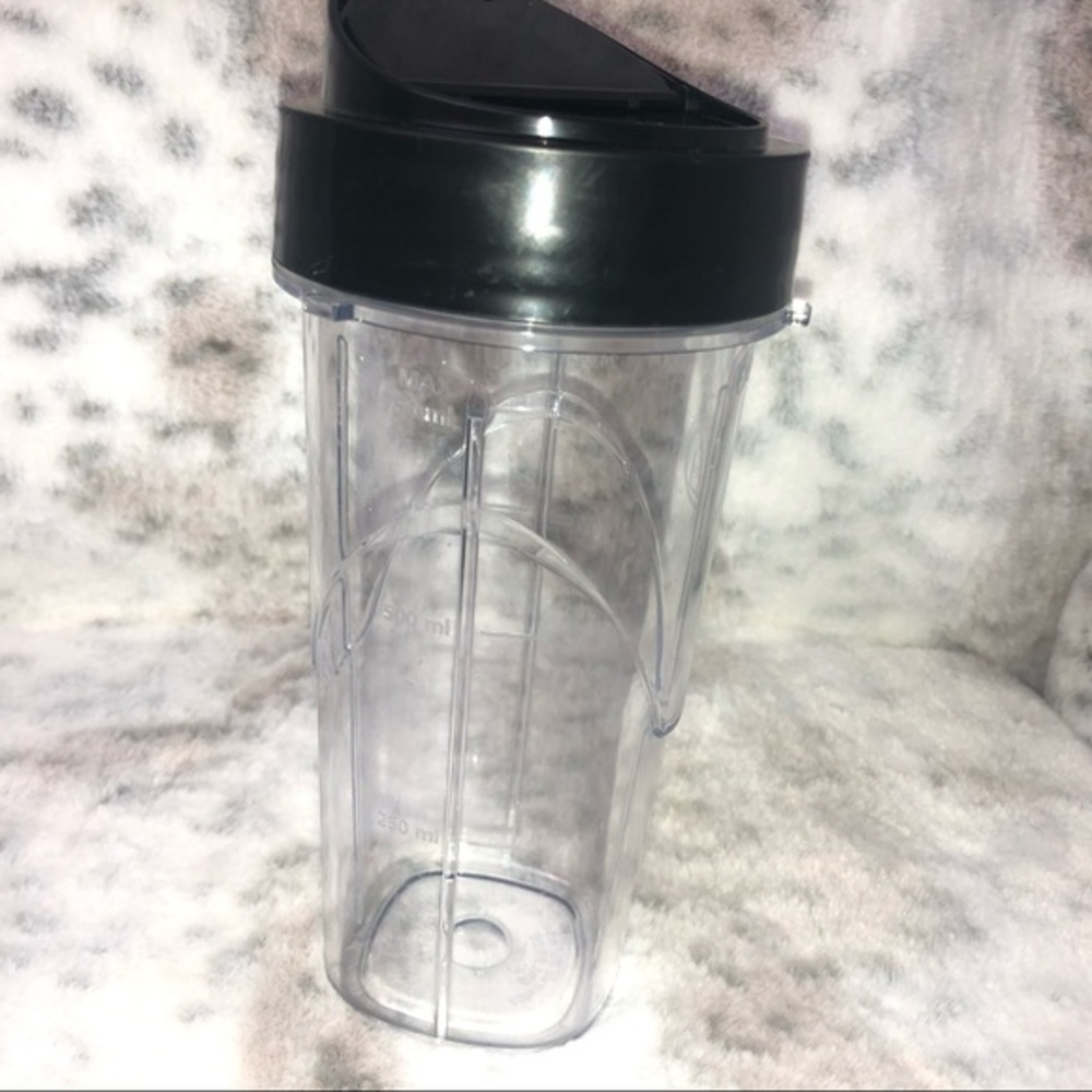 Oster Clear Tumbler with‎ Black Lid 24oz BPA Free